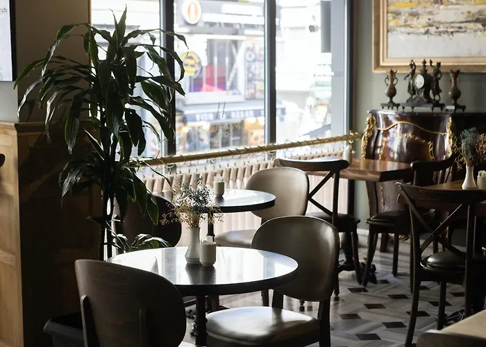 Marius Hotel
